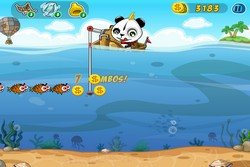 Рыбачащая панда